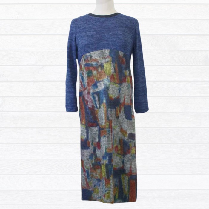 NOUVEAUTÉ | Robe adaptée à manches longues multicolore avec haut bleu contrastant
